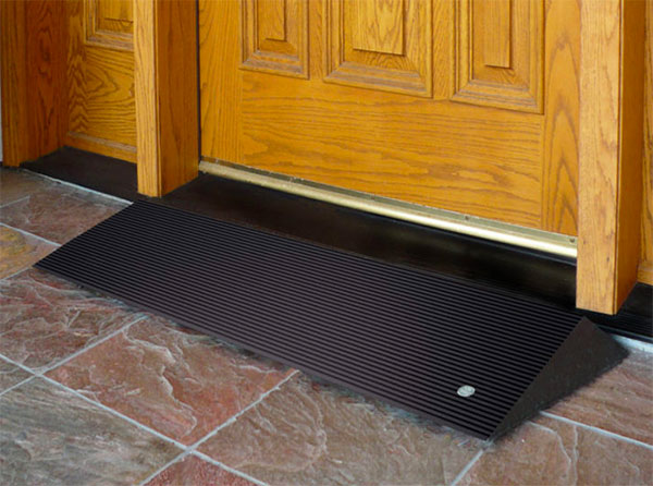 EZ-ACCESS angled Entry Rubber Threshold Ramp