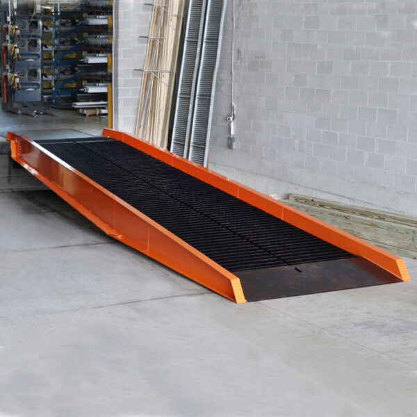 Stationary steel yard ramp - 30ft length