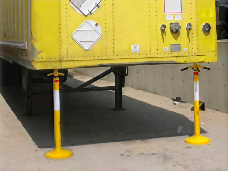 Economy Stabilizer Jack in use